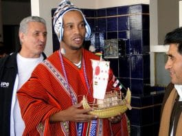 Ronaldinho dans des situations invraisemblables