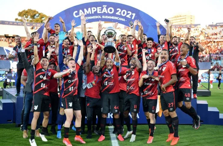 L'Athletico Paranaense champion de la Copa Sudamericana 2021