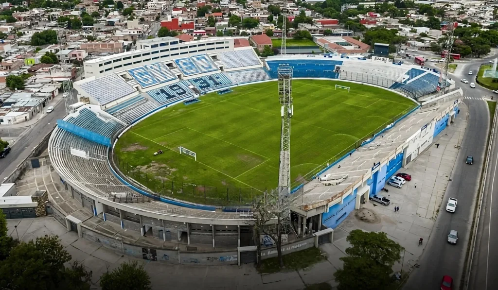 Image du stade du 23 août de Gimnasia de Jujuy.