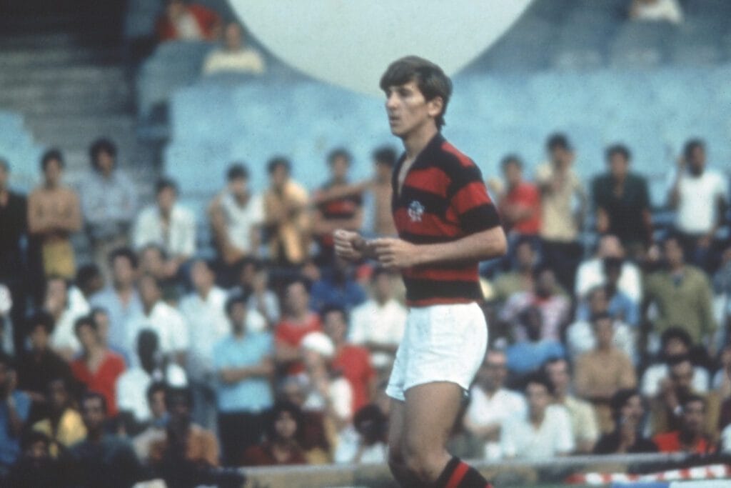 Zico lors de ses débuts avec Flamengo en 1971